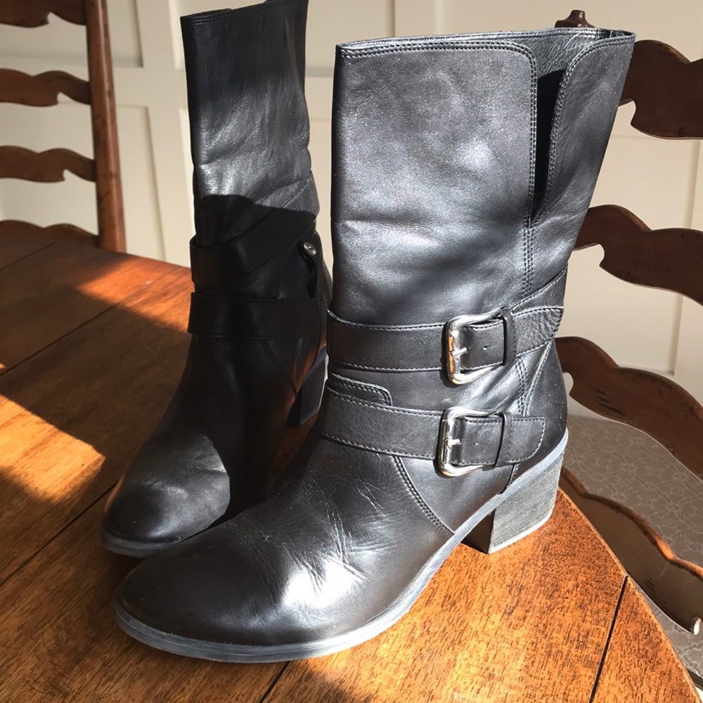 Donal J Pliner Black Leather Boots